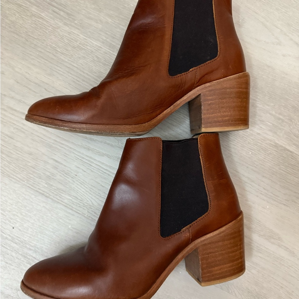 Nisolo Heeled Chelsea Ankle Boots